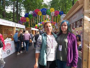 Cerita Pelajar Rusia Jadi Volunteer di Festival Indonesia di Moskow Cerita Pelajar Rusia Jadi Volunteer di Festival Indonesia di Moskow