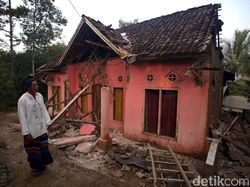 Bangun Asa Keluarga Marsani yang Luluh Lantak Akibat Gempa M 6,9