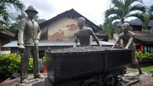Melacak Jejak Sejarah di Kota Penghasil Batu Bara
