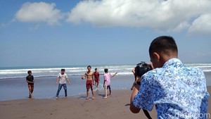 Wisata Pangandaran Tak Terpengaruh Gempa Banten