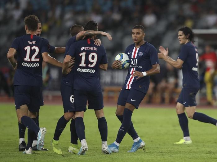 Tanpa Neymar, PSG menang 2-1 atas Rennes dan menjuarai Trophee des Champions 2019. (Foto: Lintao Zhang/Getty Images)