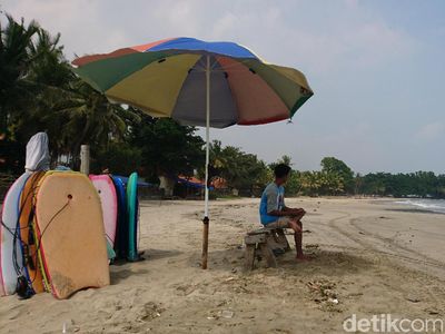 Foto: Anyer yang Kini Sepi