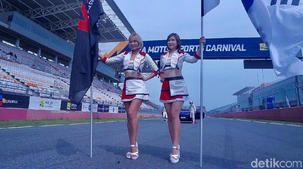 Para Pemanis di Korea International Circuit