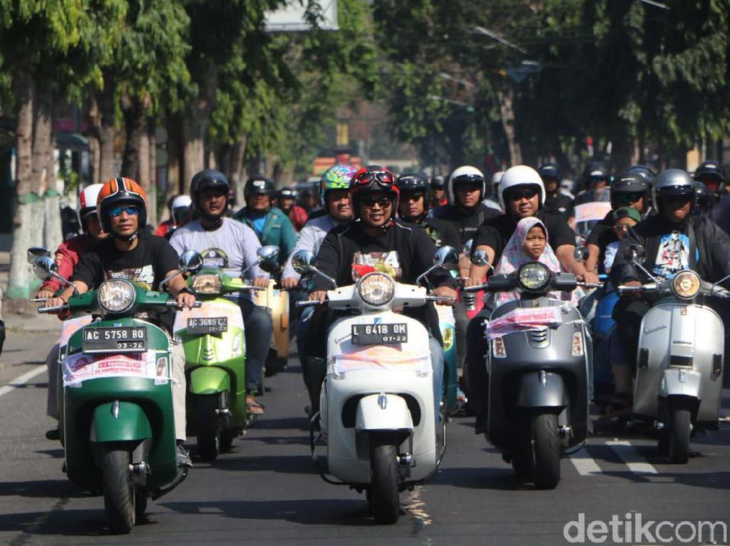 Kediri Scooter Festival, SIM Gratis Hingga Rekor MURI Tank Digelar Kediri Scooter Festival, SIM Gratis Hingga Rekor MURI Tank Digelar