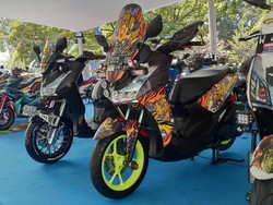 Bisa Jadi Inspirasi, Puluhan Motor Modifikasi Kumpul di GOR Sidoarjo