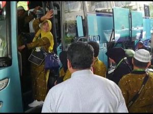 100 Jemaah Haji Khusus Maktour Bertolak ke Tanah Suci