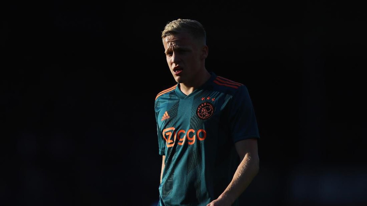 Donny van de Beek diminati Real Madrid (Foto: Dean Mouhtaropoulos/Getty Images)