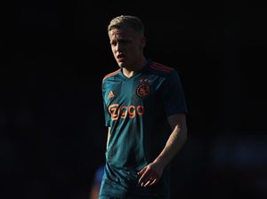 Van de Beek: Madrid Sedang Nego dengan Ajax