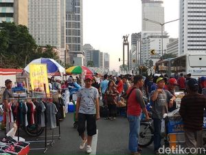 Penampakan PKL di CFD Sudirman-Thamrin yang Dikeluhkan Warga