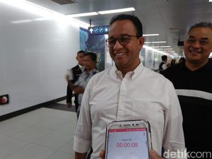 Camat Matraman Diperiksa soal Jatah Kurban, Ini Kata Anies Camat Matraman Diperiksa soal Jatah Kurban, Ini Kata Anies