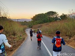 Lari Lintas Alam Kawah Ijen Diikuti 20 Negara