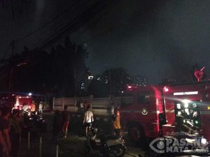 Kebakaran di Setiabudi Jaksel, 15 Unit Damkar Dikerahkan