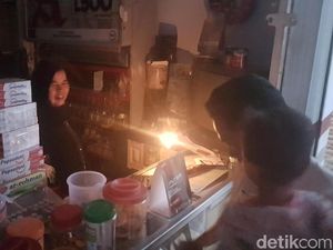 Listrik Padam, Stok Lilin di Sejumlah Toko di Serang Banten Ludes