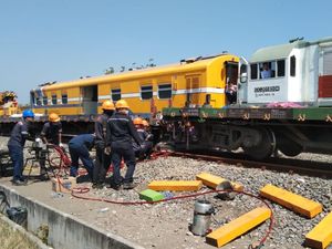 KA Barang Anjlok di Grobogan, Evakuasi Sudah Rampung Sore Ini KA Barang Anjlok di Grobogan, Evakuasi Sudah Rampung Sore Ini