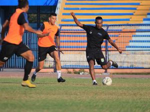 Laga Tunda Badak Lampung FC Vs Persela Digelar di Tempat Netral