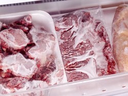 5 Cara Mencairkan Daging Beku dengan Cepat dan Higienis, Dijamin Efektif!