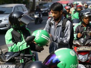 Kisah Pria Dapat Driver Ojol Tuna Rungu, Gak Mau Lawan Arah Kisah Pria Dapat Driver Ojol Tuna Rungu, Gak Mau Lawan Arah