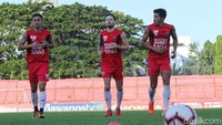 Para pemain PSM Makassar menjalani sesi latihan di Stadion Andi Mattalatta, Makassar, jelang laga final leg ke-2 Piala Indonesia kontra Persija Jakarta, Senin (5/8/2019).