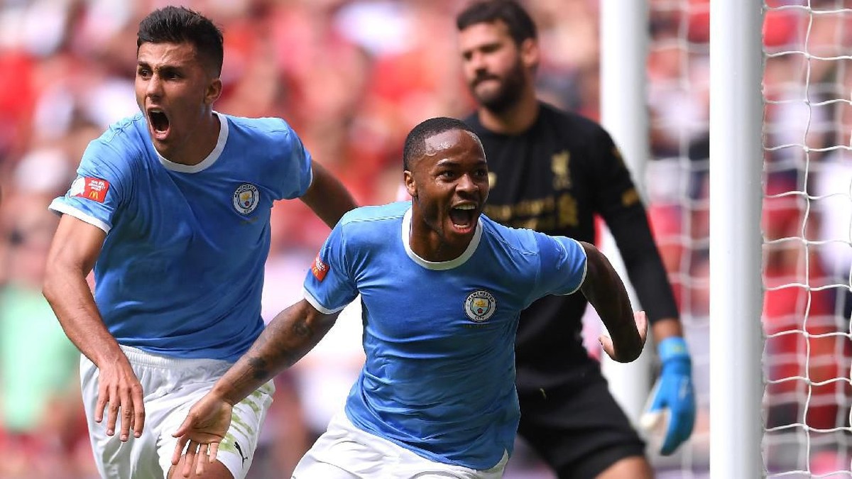 Raheem Sterling akhirnya bisa membobol mantan timnya, Liverpool. (Foto: Laurence Griffiths/Getty Images)