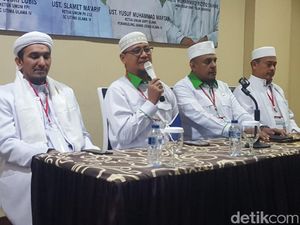 GNPF Sebut Ijtimak Ulama IV Tak Bahas Pertemuan Lebak Bulus-Teuku Umar GNPF Sebut Ijtimak Ulama IV Tak Bahas Pertemuan Lebak Bulus-Teuku Umar