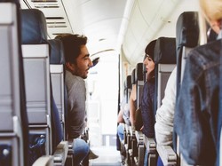 Kurang Ajar! Pria Ini Masturbasi Hingga Raba Penumpang Lain dan Ajak Sex