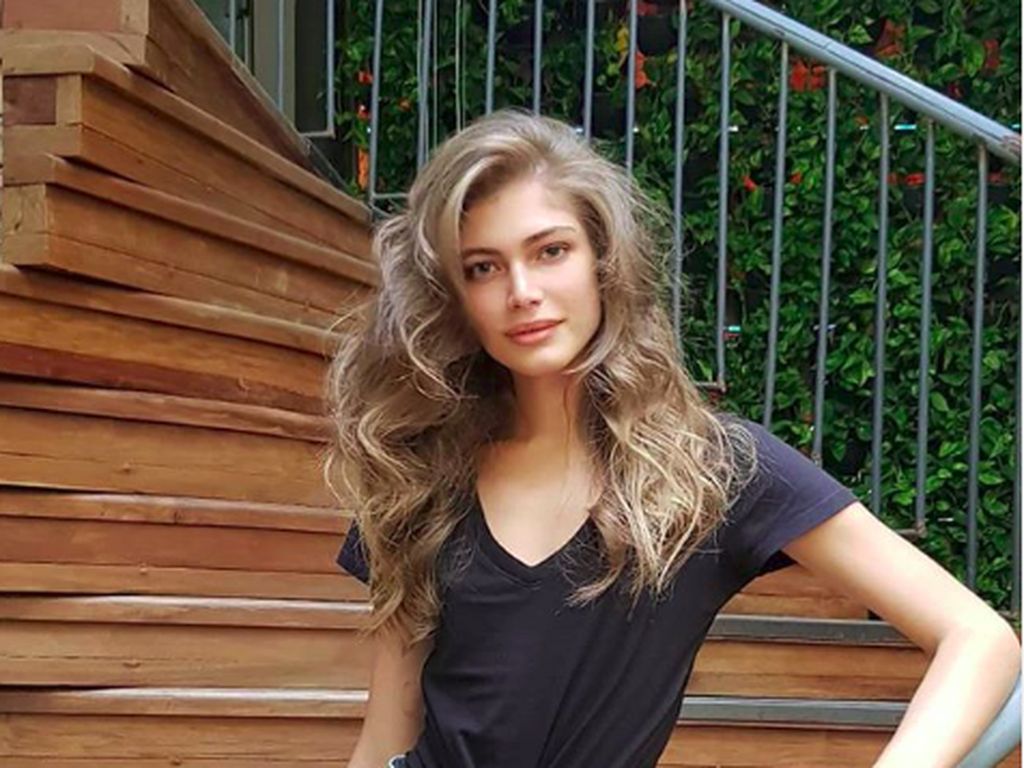 Foto: Liburannya Model Transgender Pertama Victorias Secret Foto: Liburannya Model Transgender Pertama Victorias Secret