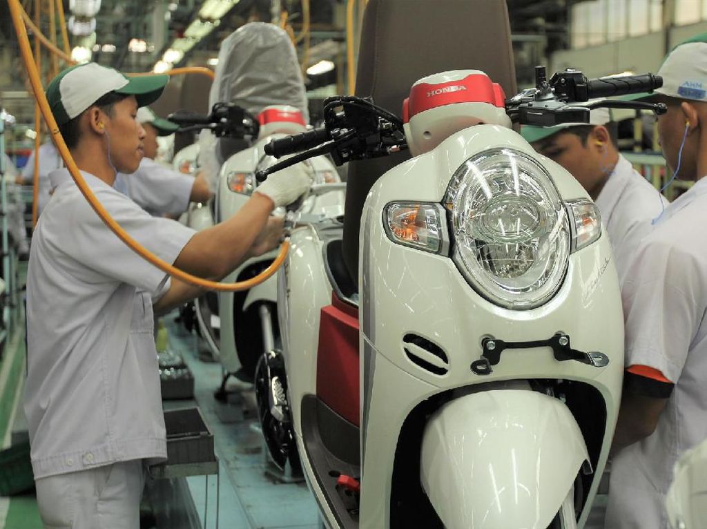 Honda Punya Scoopy Baru Berkelir Merah Putih, Harganya Naik Honda Punya Scoopy Baru Berkelir Merah Putih, Harganya Naik