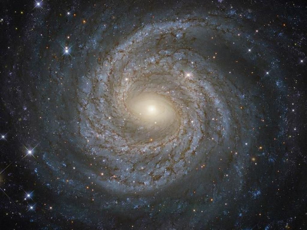 Teleskop Hubble Potret Galaksi yang Sedang Sekarat Teleskop Hubble Potret Galaksi yang Sedang Sekarat
