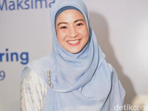Dukungan Desta Buat Peluncuran Buku Natasha Rizki di Jepang Dukungan Desta Buat Peluncuran Buku Natasha Rizki di Jepang