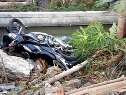 Dipacu Kencang, Motor Sport Selip Tewaskan Dua Orang