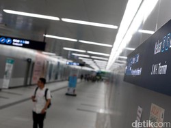 Sudah Normal Lagi, Ini 2 Alasan MRT Matikan Eskalator Saat Hujan Lebat