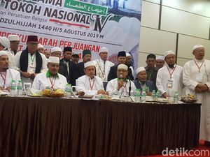 Hasil Ijtimak Ulama IV: Tolak Kekuasaan, Pulangkan Habib Rizieq Hasil Ijtimak Ulama IV: Tolak Kekuasaan, Pulangkan Habib Rizieq