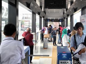 Sudah Normal, Begini Suasana di Halte TransJ Pemuda Rawamangun