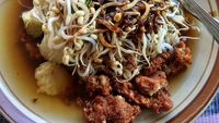 Rek, Ayo Sarapan Lontong Balap Biar Melek!