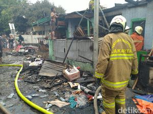 15 Rumah hingga Kios Hangus Akibat Kebakaran di Jakpus