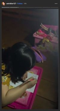 Kondisi rumah Astrid Tiar saat listrik padam