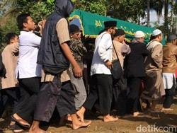 Ketua Yayasan Ngruki Dimakamkan di Kompleks Ponpes Nurussalam Ciamis