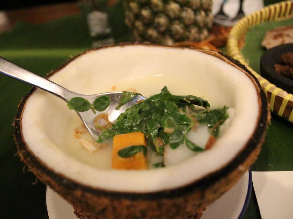 Daun Kelor dan Krokot yang Kaya Khasiat Enak Dibuat Sup dan Salad Daun Kelor dan Krokot yang Kaya Khasiat Enak Dibuat Sup dan Salad