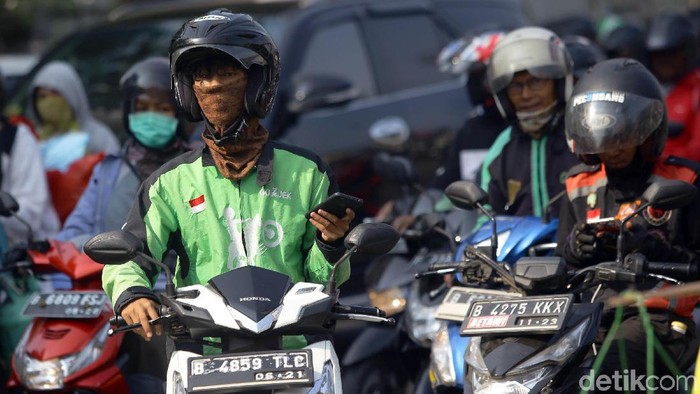 Apa-apa pakai ojol, kemudian mengeluh berat tubuh nggak turun-turun. (Foto: Grandyos Zafna)