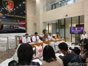 Bareskrim Bongkar Sindikat Penjualan Gula Rafinasi di Jateng dan DIY