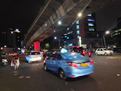 Massa Demo Driver Taksi Online di Blok M Bubar, Lalin Kembali Lancar