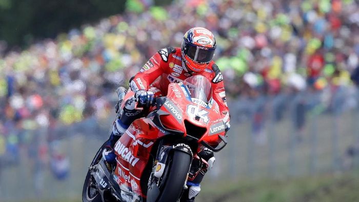 Andrea Dovizioso juara MotoGP Austria (Foto: REUTERS/David W Cerny)