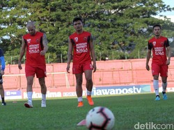 Sesi latihan pemain PSM Makassar tersebut berlangsung cukup singkat. Meski begitu semangat mereka untuk dapat memenangkan pertandingan tentunya membuat Persija waspada menghadapi PSM Makassar.