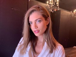 Valentina Sampaio, Transgender Pertama yang Jadi Model Pakaian Renang