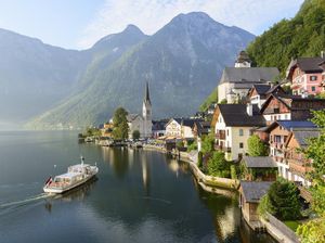 Potret Desa Paling Instagramable di Dunia