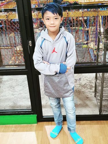 Kisah Anak Asri Welas Rayakan Ulang Tahun Saat Mati Lampu