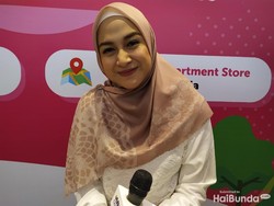 Ngungsi Akibat Pemadaman PLN, Nina Zatulini Sampai Harus Naik Bajaj
