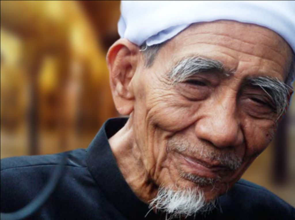 Angkatan Muda Kristen Kenang Mbah Moen: Sosok Penebar Hawa Sejuk Angkatan Muda Kristen Kenang Mbah Moen: Sosok Penebar Hawa Sejuk