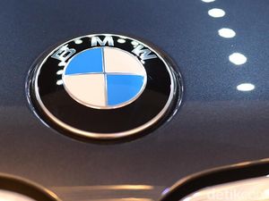 Banyak Orang Beli Mobil Mewah Dicicil, Bukan karena Nggak Punya Duit Banyak Orang Beli Mobil Mewah Dicicil, Bukan karena Nggak Punya Duit