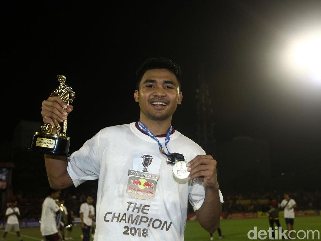Raih Penghargaan Pemain Muda Terbaik, Ini Kata Asnawi Mangkualam Raih Penghargaan Pemain Muda Terbaik, Ini Kata Asnawi Mangkualam